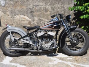 Harley Davidson Flathead WL Bobber 1942