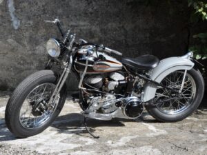 Harley Davidson Flathead WL Bobber 1942