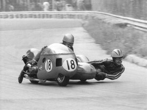 BMW CAT Kneeler 1962